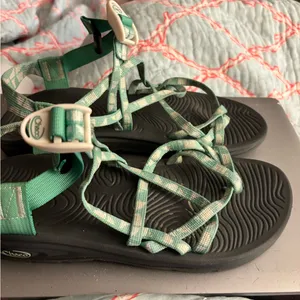 Chacos Sandals Womens Size 10 Active Strappy Green Geo Print Buckle Logo thumbnail 9