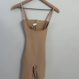 SKIMS Body Zoned Clay Open Bust Bodysuit size Small NWT Authentic thumbnail 5