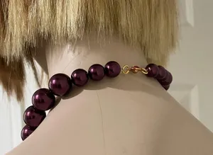 Burgundy Glass Pearl Necklace/Bracelet Set thumbnail 4