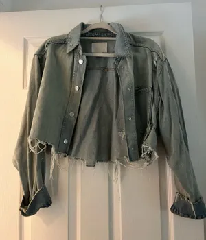 ZARA Jean Jacket Cropped Denim Distressed thumbnail 1