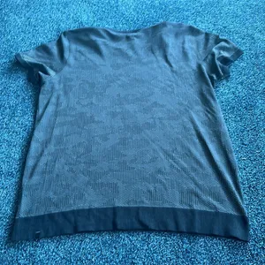 Lululemon Swiftly Breathe Short Sleeve Camo Vented Camo Black / Asphalt Grey thumbnail 4