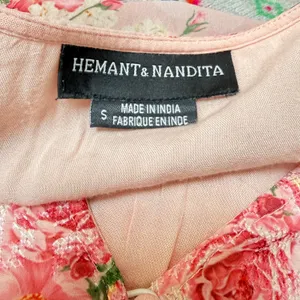 Anthropologie Hemant & Nandita Rose Garden Peplum V-Neck Floral Blouse Small thumbnail 4