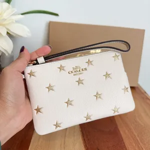 NWT Coach Boxed Corner Zip Wristlet‎ With Star Print And Charms thumbnail 3
