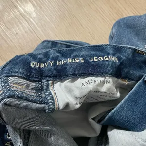 American Eagle Curvy High Rise Jeans Size 4 thumbnail 5