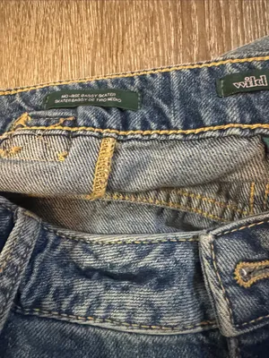 Wild Fable Mid-rise baggy skater Wide Mom Jeans Light Blue Denim size 4 thumbnail 5