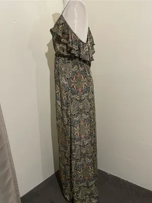 Forever 21 Olive Paisley off shoulder Ruffle Strap Maxi Dress thumbnail 2