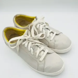 Ugg Australia Karine Sneaker Suede Lace Up Shoe off White Lily size 8 thumbnail 5