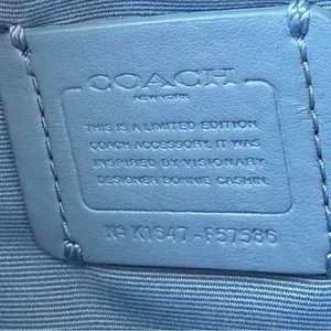 Coach wristlet‎ thumbnail 4