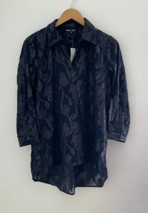 Boho Chic Navy Blouse NWT size‎ medium 120 retail Blue thumbnail 1
