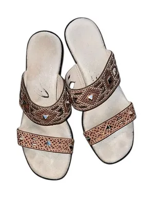 Onex Women's Tan Slide Studded Sandals Size 6 thumbnail 1