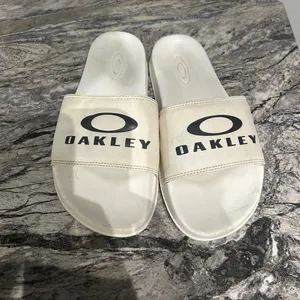 Oakley Cream Slide Sandals thumbnail 4