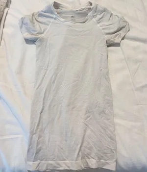 Lululemon Top thumbnail 1