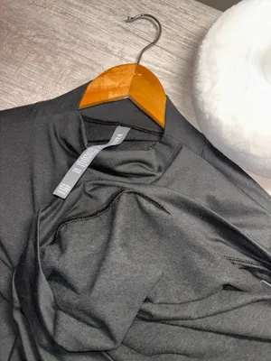 Vuori Granite Funnel Neck Pullover Sweater Sweatshirt Heather Black Soldout S thumbnail 9