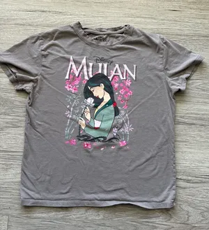 Disney Mulan Tee - Gray with Pink and Green Artwork Size M thumbnail 1