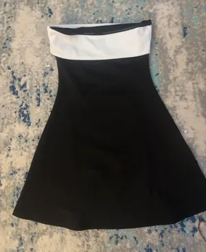 Black and white dress Size XS thumbnail 1