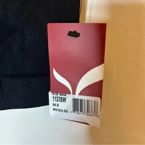 CAPEZIO Black Seamless Ribbed Bra Top Medium/Large Dance Activewear NWT Neutral thumbnail 4