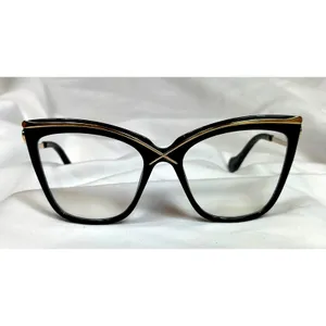 Chic Elegant Gold Detailed Clear Lens Black Frame Glasses thumbnail 6