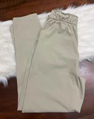 Lululemon Keep Moving Pant 7/8 High Rise Trench Size 4 Luxtreme Stretch Pants thumbnail 1