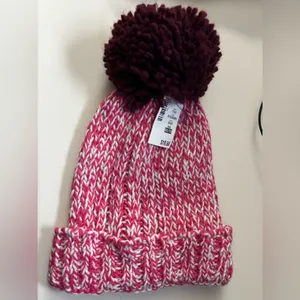 Aeropostale Women’s Pink & White Knit Pom Beanie & Scarf Set NWT thumbnail 2