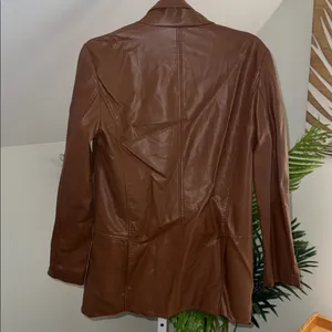 Hutch Anthropologie Faux Leather Single Button Blazer Jacket Brown‎ Size Medium thumbnail 5