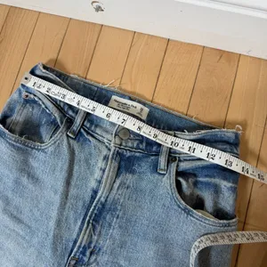 ABERCROMBIE & FITCH The 90's Straight Ultra High Rise Curve Love Size 26 Slit thumbnail 7