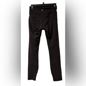Lululemon Women’s In Movement 7/8 Tight Everlux LW5BPGS Size 6 Black thumbnail 2