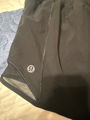 Lululemon Shorts Hot Hot thumbnail 3