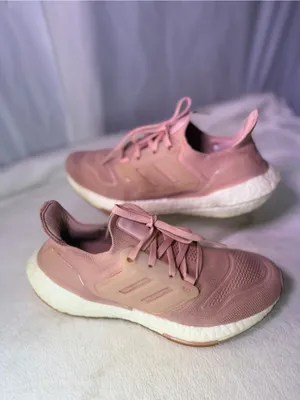 adidas Women’s Pink Knit Running Sneaker thumbnail 2