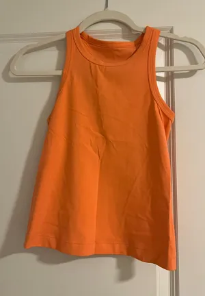 Lululemon Tank Top thumbnail 1