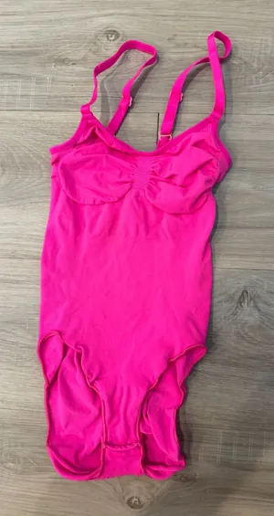 SKIMS Bodysuit Fits Everybody thumbnail 1