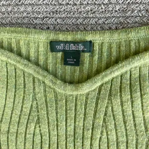 Wild Fable Light Heather Green Sweatheart Neckline Ribbed Cropped Sweater Sz L thumbnail 4
