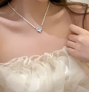 Women's Zirconium Love Pearl Necklace thumbnail 1