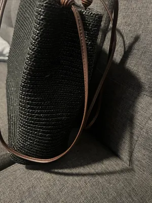 Woven Black Straw Tote with Wood-Accent Handles thumbnail 4