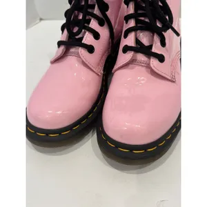 Dr. Martens 1460 Boot Womens Size 6 Pink Patent Leather 8-Eye Lace Up‎ Combat thumbnail 3