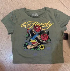 NWEd Hardy Womens Rhinestone‎ Swallow Tattoo Crop Top Olive Green Y2K Tee Small thumbnail 1