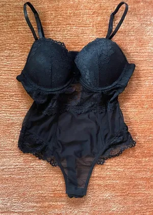 NWOT Jessica Simpson body thumbnail 1
