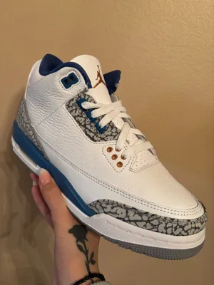Air Jordan 3 Retro GS 'Washington Wizards' thumbnail 2