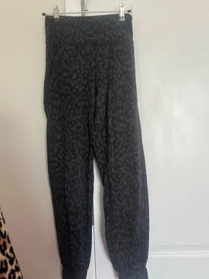 Lululemon Jogger Pants thumbnail 1
