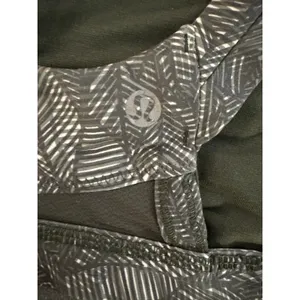 Lululemon Olive Green Size 4 Sports Bra thumbnail 3