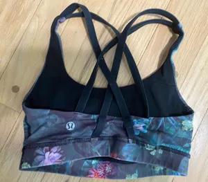 Sports bra Size 2 thumbnail 2