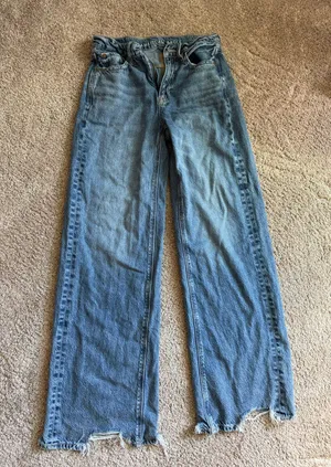 American Eagle Jeans thumbnail 1