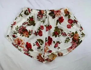Shorts Multiple Size M thumbnail 1