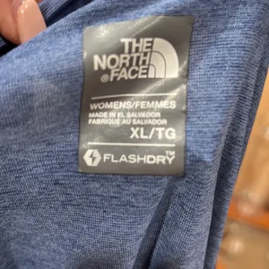 The north face blue short sleeve T-shirt thumbnail 5