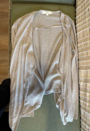 Sweater thumbnail 1