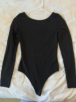 Contour Aritzia Babaton Bodysuit Long Sleeve thumbnail 2