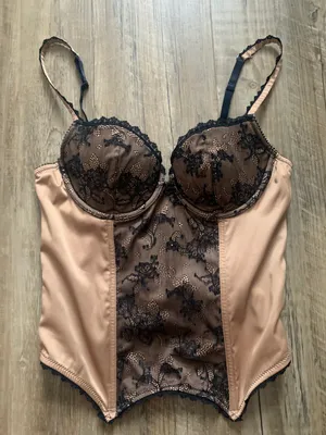 Victoria's Secret Very Sexy Satin Lace corset 36B thumbnail 2