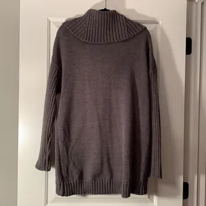 Good condition Massini turtle neck sweater thumbnail 3