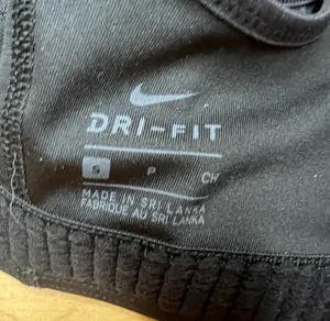 Nike Black Sports Bra thumbnail 5
