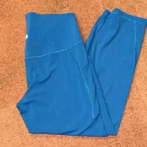 lululemon athletica Blue cropped Leggings thumbnail 1