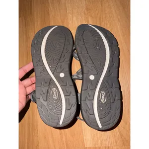 Chaco Z Cloud 2 Womens Sandals Grey Geometric Strappy Toe Loop Size 9 thumbnail 5